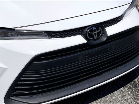 Used 2024 Toyota Corolla LE FWD image 28