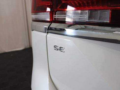 New 2026 Volkswagen Atlas SE image 28