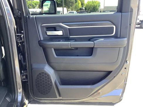 Used 2025 RAM 2500 Big Horn AWD/4WD image 34