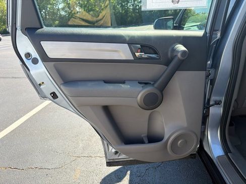Used 2010 Honda CR-V LX image 19