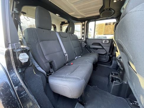 Used 2019 Jeep Wrangler Unlimited Sahara w/ Safety Group image 25