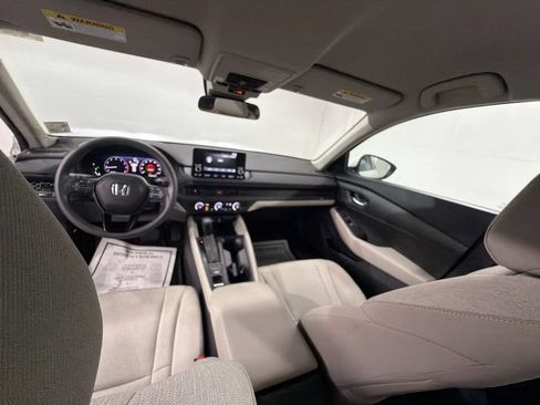 Used 2023 Honda Accord LX image 19