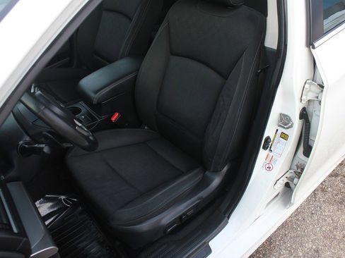 Used 2015 Subaru Legacy 2.5i Premium image 31