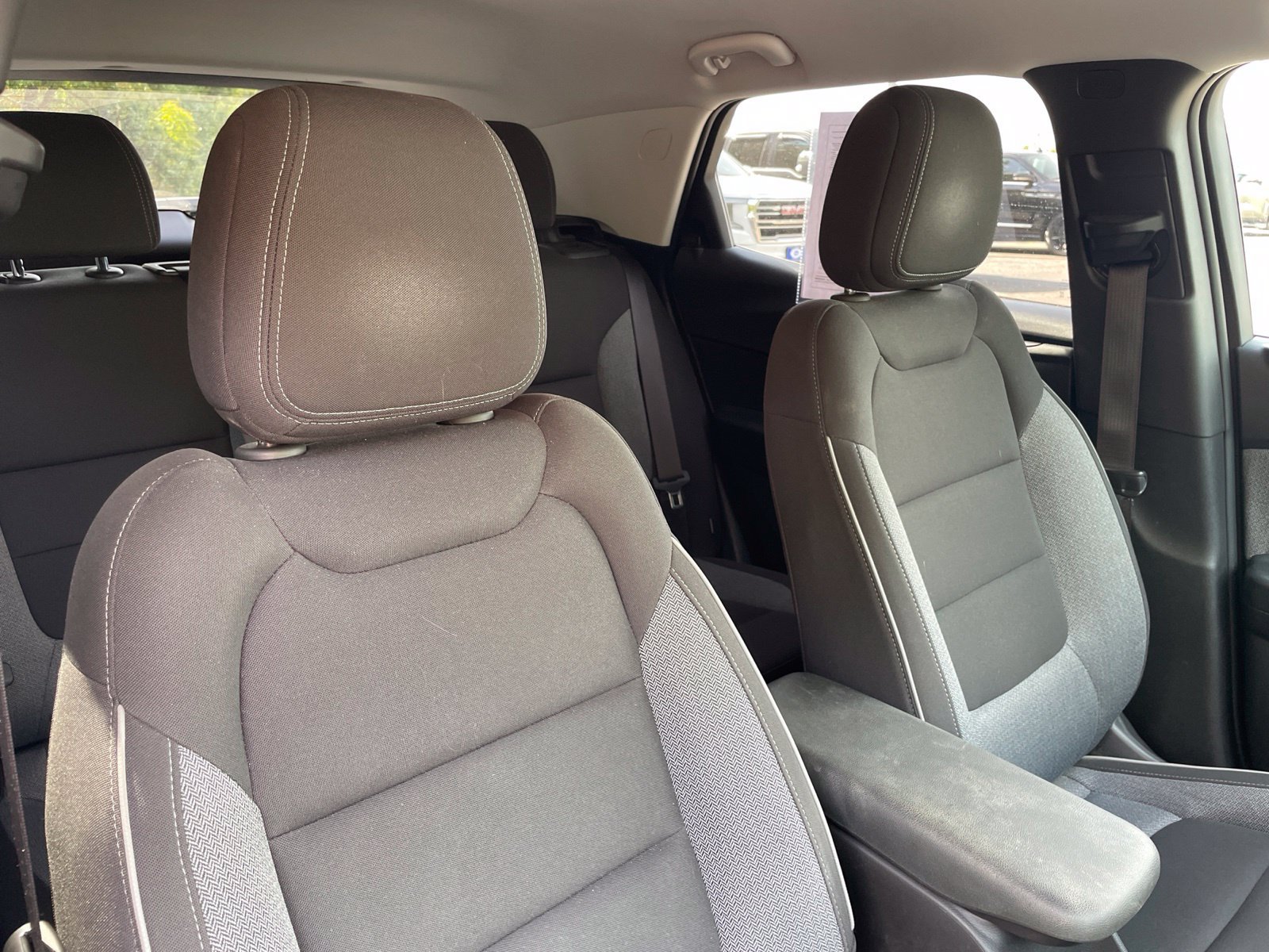 Used 2025 Chevrolet TrailBlazer LS w/ LS Convenience Package FWD image 34