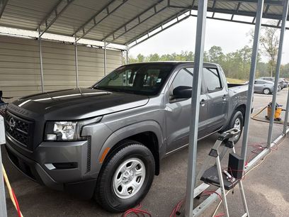 Used 2022 Nissan Frontier S w/ Technology Package