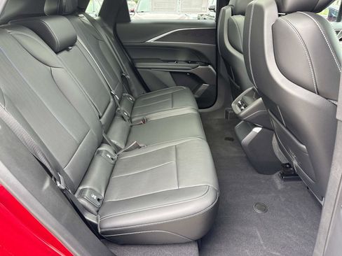 Used 2024 Cadillac Lyriq Luxury w/ LPO, Floor Liner Package image 20