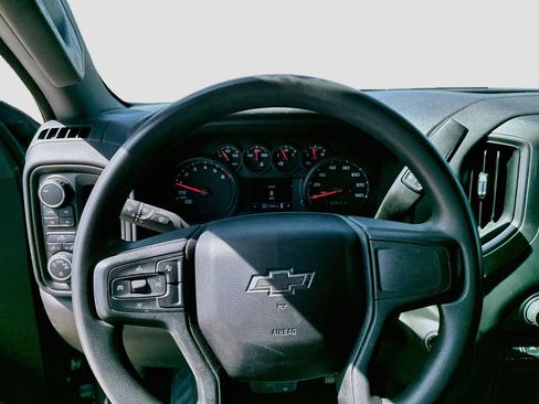 Used 2024 Chevrolet Silverado 1500 Custom Trail Boss w/ Turbomax Blackout Package AWD/4WD image 13