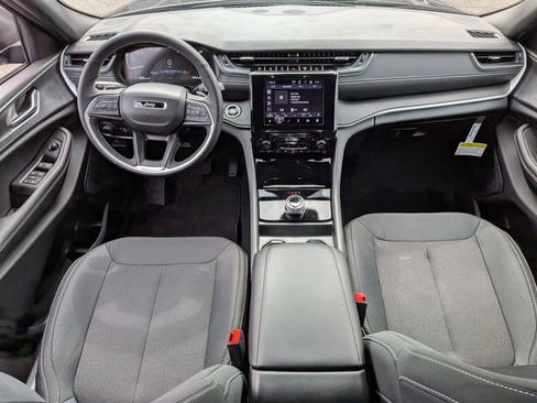 New 2026 Jeep Grand Cherokee L 4WD image 21