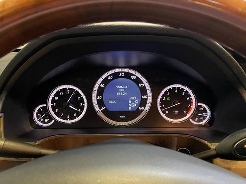 Used 2010 Mercedes-Benz E 350 4MATIC Sedan image 11