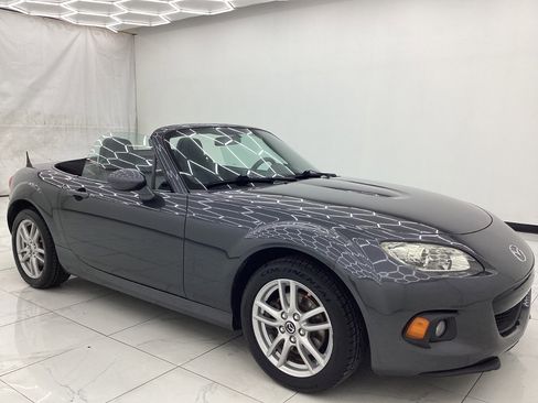 Used 2015 MAZDA MX-5 Miata Sport image 14