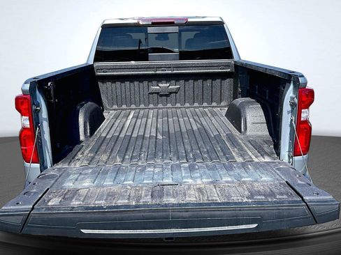Used 2024 Chevrolet Silverado 1500 LT Trail Boss w/ LT Trail Boss Premium Package AWD/4WD image 5