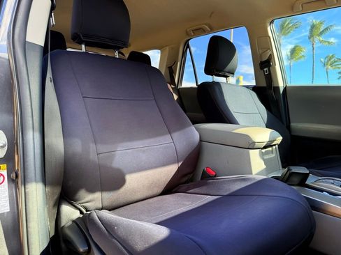 Used 2011 Toyota 4Runner SR5 image 8