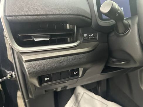 Used 2024 Toyota Grand Highlander AWD image 14