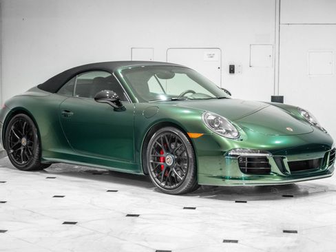Used 2016 Porsche 911 Carrera GTS RWD image 10