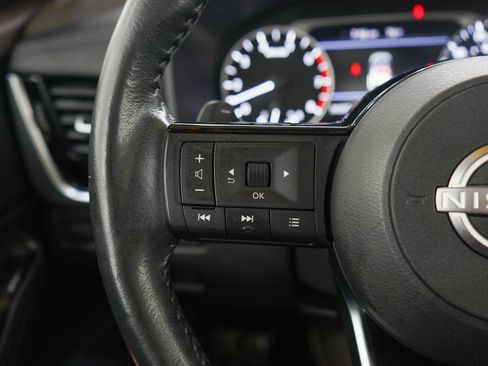 Used 2023 Nissan Rogue SL AWD/4WD image 26