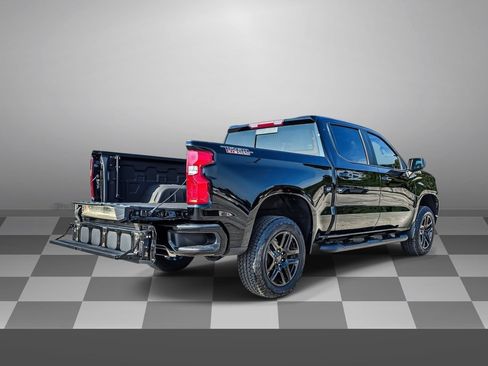 Used 2024 Chevrolet Silverado 1500 LT Trail Boss w/ Convenience Package II AWD/4WD image 6