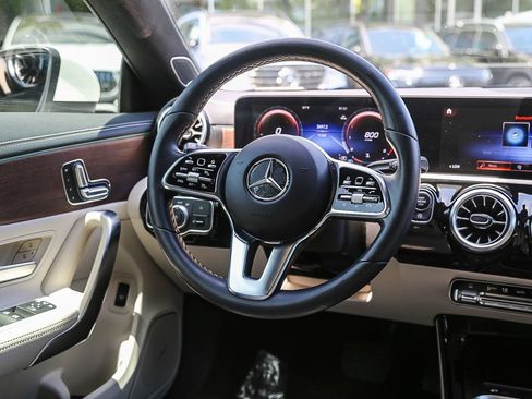 Used 2023 Mercedes-Benz CLA 250 image 13