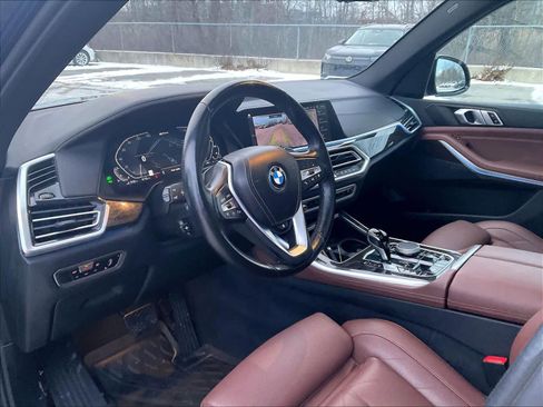 Used 2023 BMW X5 xDrive45e image 8