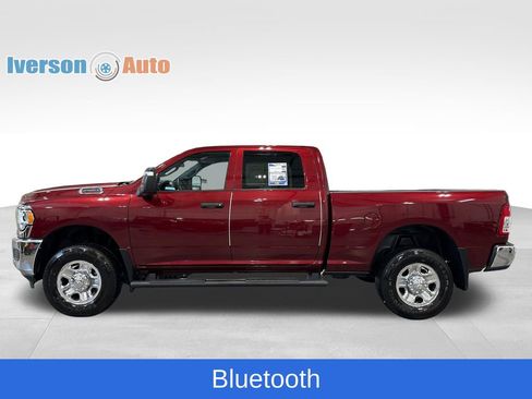 Used 2024 RAM 2500 Tradesman w/ Chrome Appearance Group AWD/4WD image 6