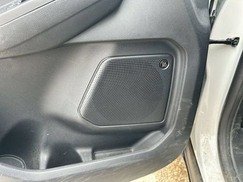 Used 2020 Ford Escape Titanium AWD/4WD image 28
