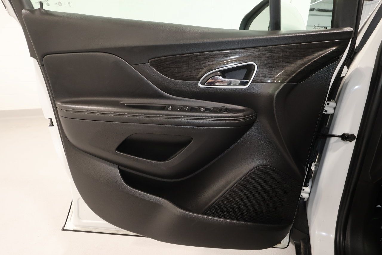 Used 2016 Buick Encore Convenience FWD image 12