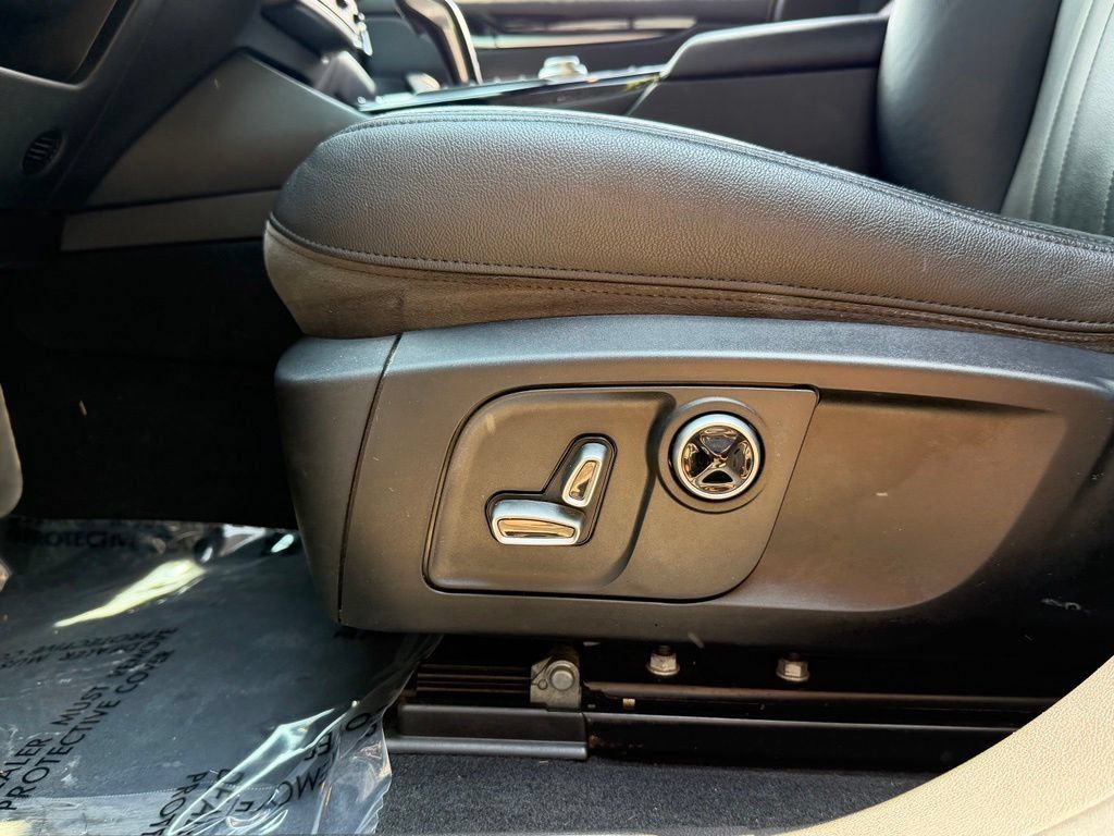 Used 2023 Maserati Levante Modena AWD/4WD image 27