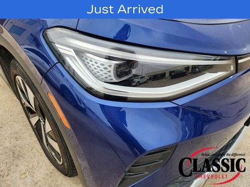 Used 2021 Volkswagen ID.4 Pro S w/ Gradient Package image 11