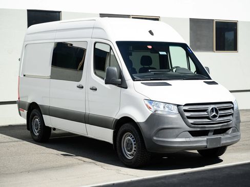 Used 2021 Mercedes-Benz Sprinter 2500 image 22