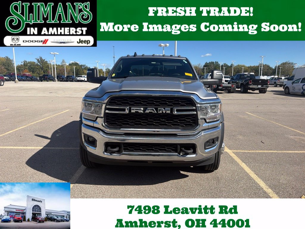 Used 2024 RAM 5500 Tradesman w/ Chrome Appearance Group AWD/4WD image 1