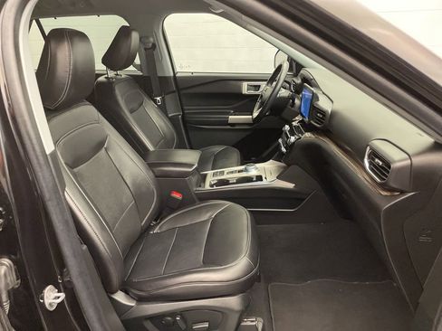 Used 2023 Ford Explorer Limited image 27