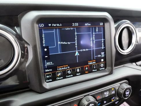 Used 2023 Jeep Wrangler Unlimited Sahara AWD/4WD image 28