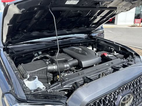 Used 2023 Toyota Tacoma Limited w/ Nightshade Package AWD/4WD image 7