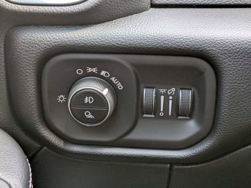 New 2026 RAM 2500 Laramie AWD/4WD image 23