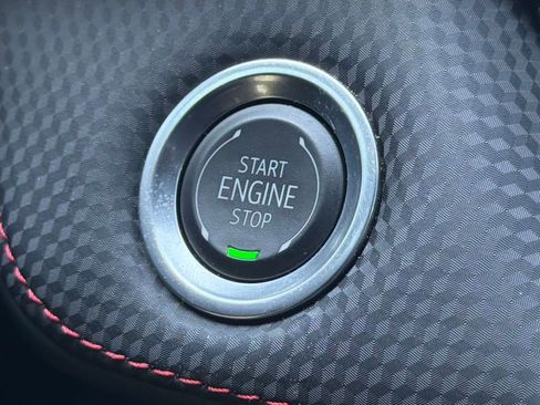 Used 2025 Chevrolet Equinox RS image 24