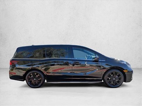 Used 2025 Honda Odyssey Sport-L image 4
