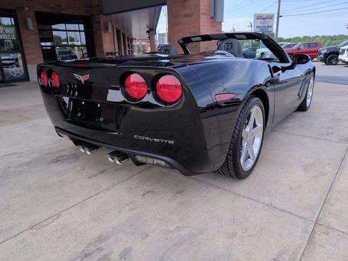 Used 2006 Chevrolet Corvette Convertible w/ Preferred Equipment Group RWD image 7