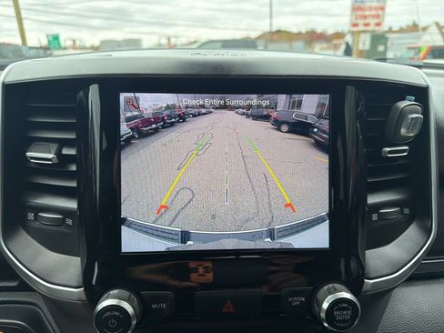 Certified 2022 RAM 1500 Big Horn image 11