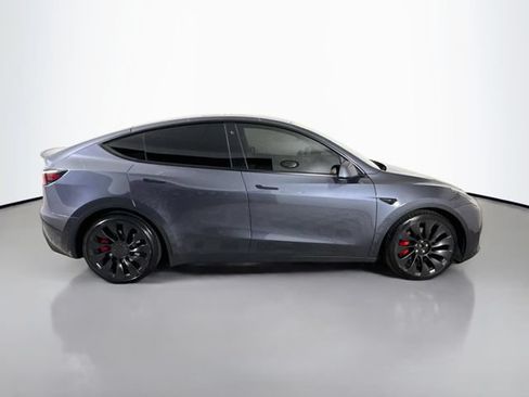 Used 2023 Tesla Model Y Performance AWD/4WD image 8