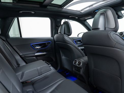 New 2026 Mercedes-Benz GLC 300 4MATIC image 23