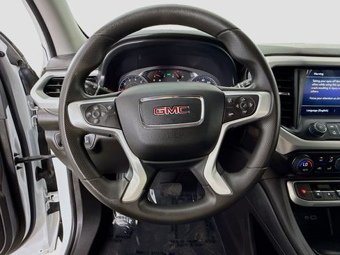 Used 2023 GMC Acadia SLE w/ Driver Convenience Package FWD image 13