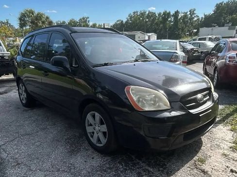 Used 2008 Kia Rondo LX w/ Convenience Pkg FWD image 7