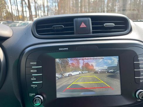 Used 2018 Kia Soul + image 35