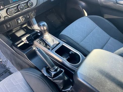 Used 2023 Toyota Tacoma TRD Off-Road image 28