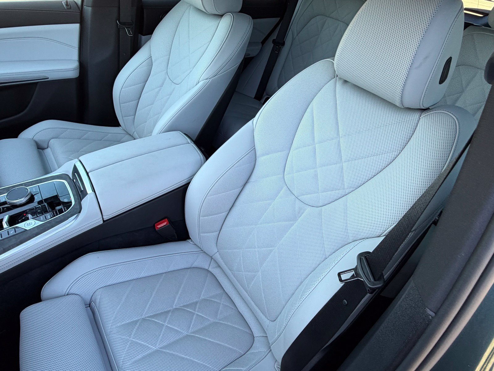 Used 2025 BMW X5 sDrive40i w/ Premium Package RWD image 32