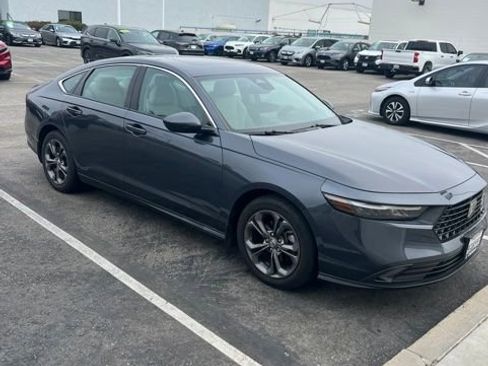 Used 2023 Honda Accord EX image 13