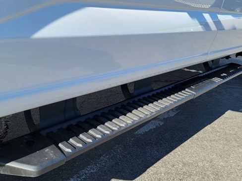 Used 2024 Ford F250 XL w/ XL Chrome Package image 51