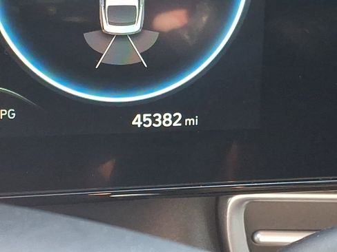 Certified 2023 Hyundai Elantra Limited w/ Cargo Package FWD image 21