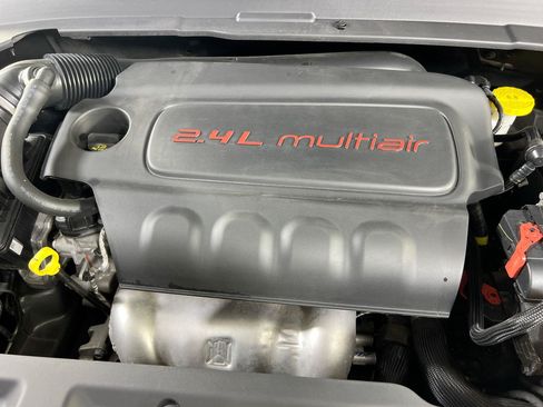 Used 2022 Jeep Compass High Altitude AWD/4WD image 28
