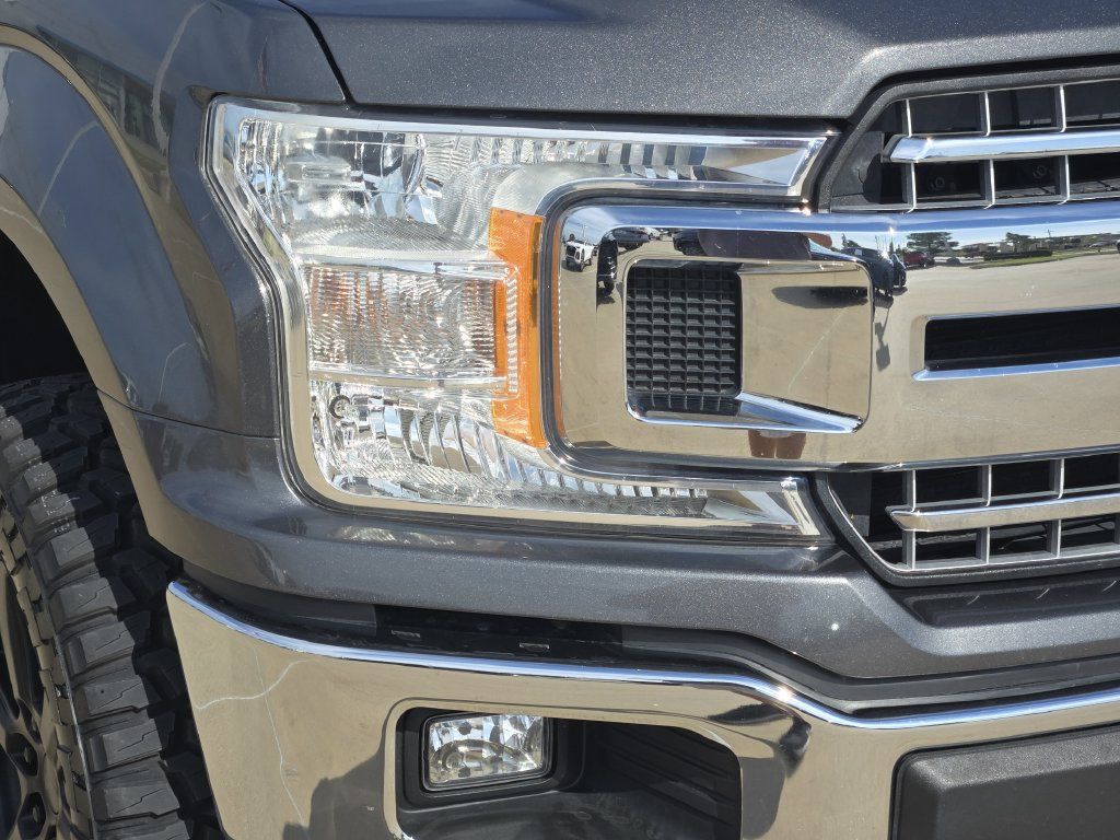 Used 2019 Ford F150 XLT w/ Equipment Group 302A Luxury AWD/4WD image 9