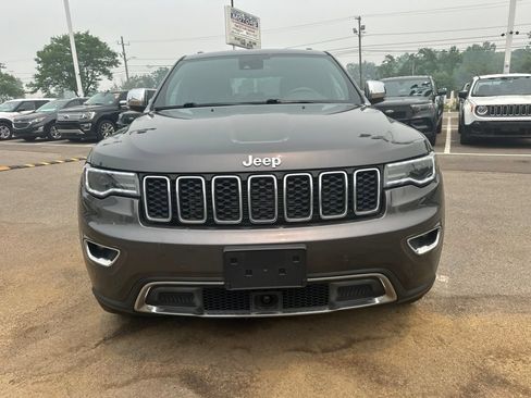 Used 2017 Jeep Grand Cherokee Limited w/ Luxury Group II AWD/4WD image 2